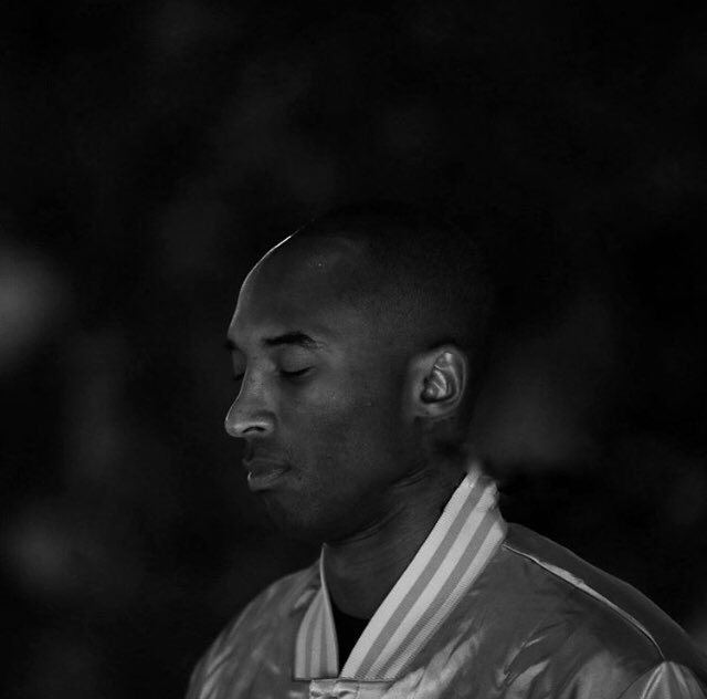 AlbertoCerri27's tweet photo. “Se non credi in te stesso, chi ci crederà? “ 
Palla in mano 5...4...3...2...1 
#blackmamba 🐍
#legendsneverdie 🙏🏻 https://t.co/nhdWG03SHF