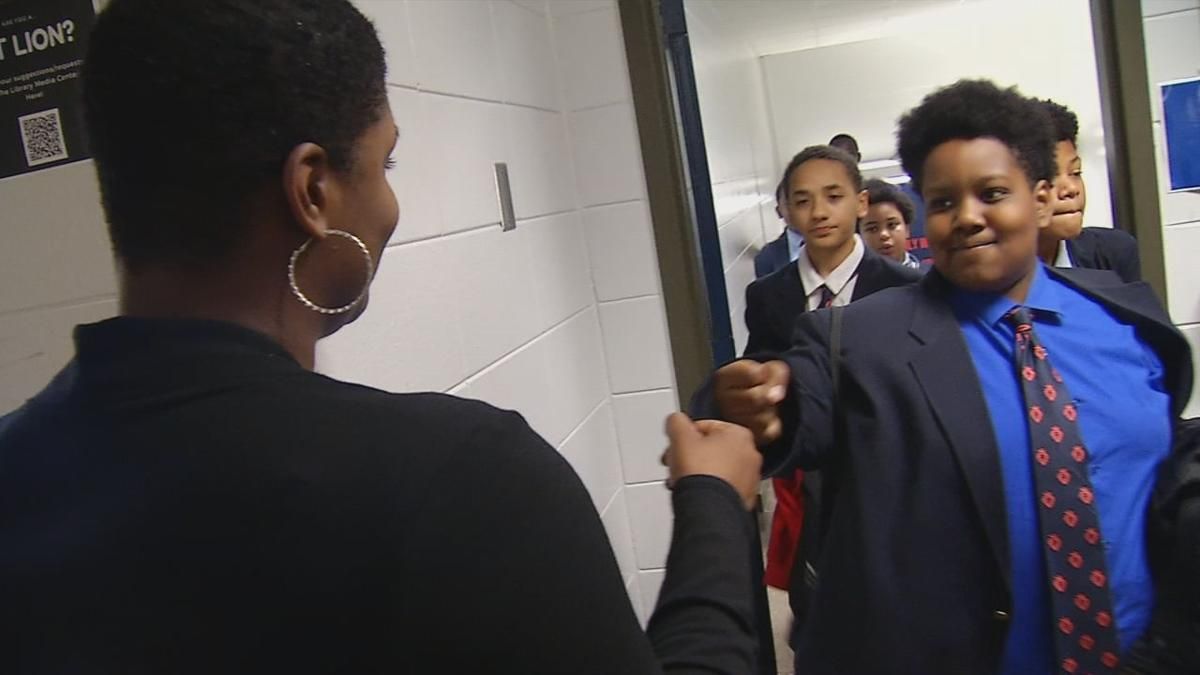 JCPS (@jcpsky) on Twitter photo 🎉 ICYMI: More than 1⃣0⃣0⃣ <a href="/DuBoisAcademy/">DuBois Academy</a> students headed to Washington, D.C. thanks to teacher, @JDuenas24
STORY ➡️ buff.ly/2RPYOQX via <a href="/SreynoldsWDRB/">Scott Reynolds</a>
#WeAreJCPS 🎉 ICYMI: More than 1⃣0⃣0⃣ <a href="/DuBoisAcademy/">DuBois Academy</a> students headed to Washington, D.C. thanks to teacher, @JDuenas24
STORY ➡️ buff.ly/2RPYOQX via <a href="/SreynoldsWDRB/">Scott Reynolds</a>
#WeAreJCPS