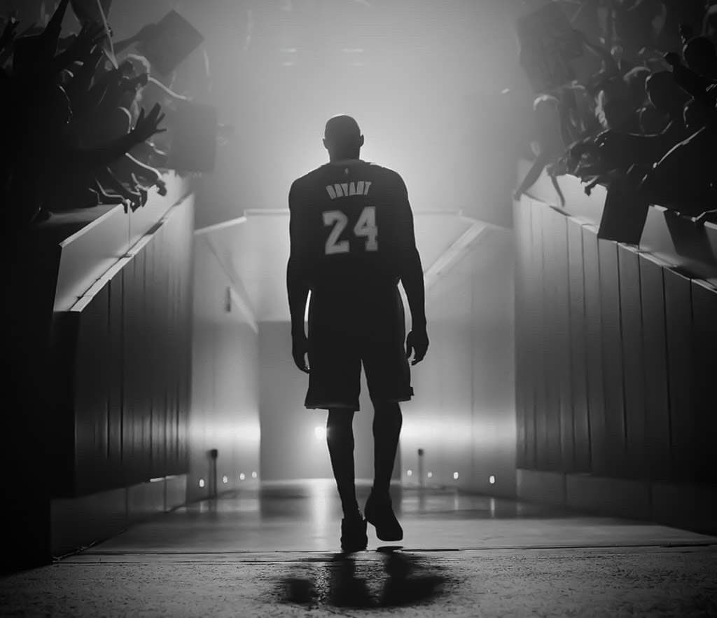 HHUlmer's tweet photo. RIP @kobebryant gone way too soon https://t.co/ztNm3fSysr