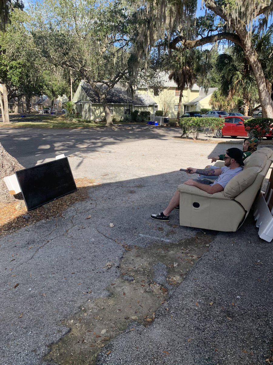 JustinPittsTv's tweet image. When you have to wait for the new call of duty update #codupdate #CallofDuty #ModernWafare #mw #meme