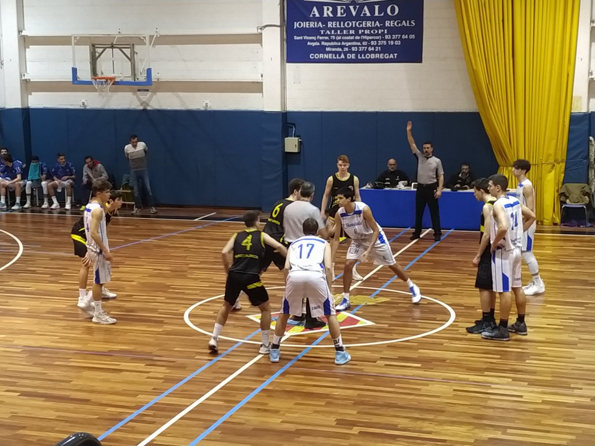 BasketAlmeda's tweet photo. Derrota del #J1M per 51-66 davant el @cbhospitalet #BàsquetAutèntic #AdnAlmeda https://t.co/pazy3aLNzS