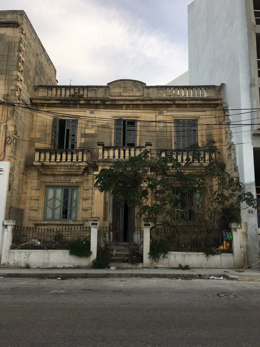 celine58027595's tweet photo. The old architecture around Malta is so beautiful 🤩@EUErasmusPlus @gicreativearts https://t.co/VpvXUkmB4a