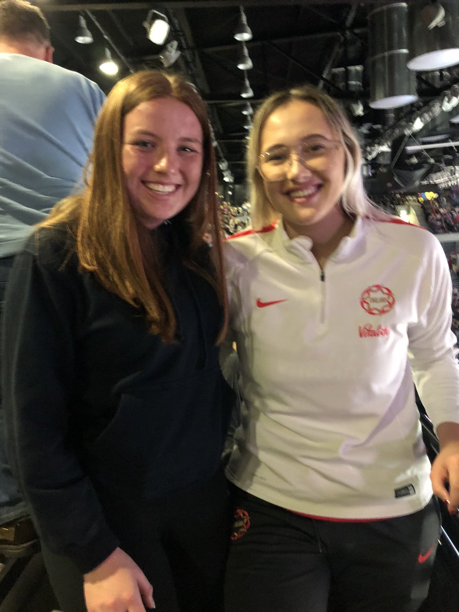 redbournnetball's tweet photo. @GeorginaFisher4 Amazing game today and thank you for making one of our younger Redkites day! You were inspiring! #englandnetball #rosesrising https://t.co/G0rFHrF8Gp