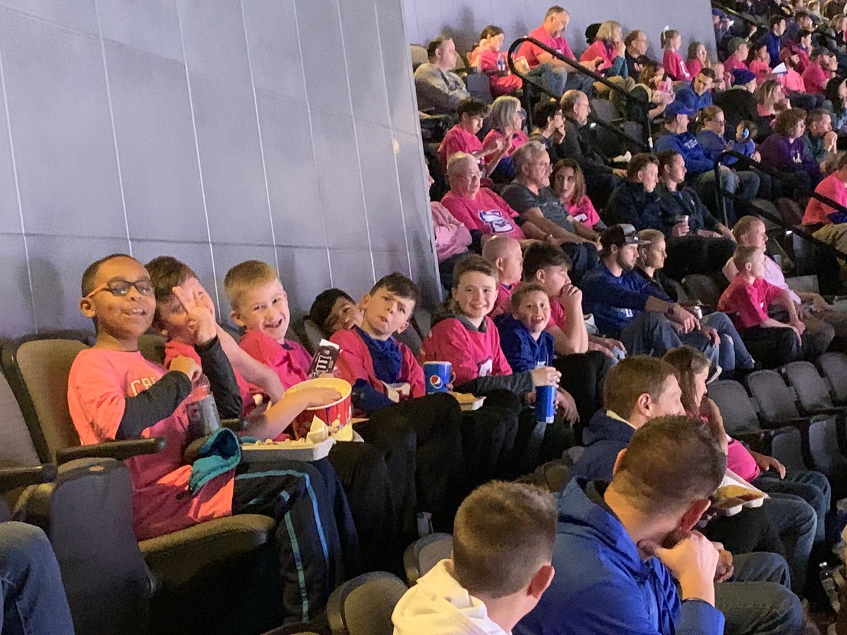 jayroblaze5's tweet photo. Celebrating my 9th birthday at Creighton game! #gojays #GoJays https://t.co/Pz1d6HYFhN