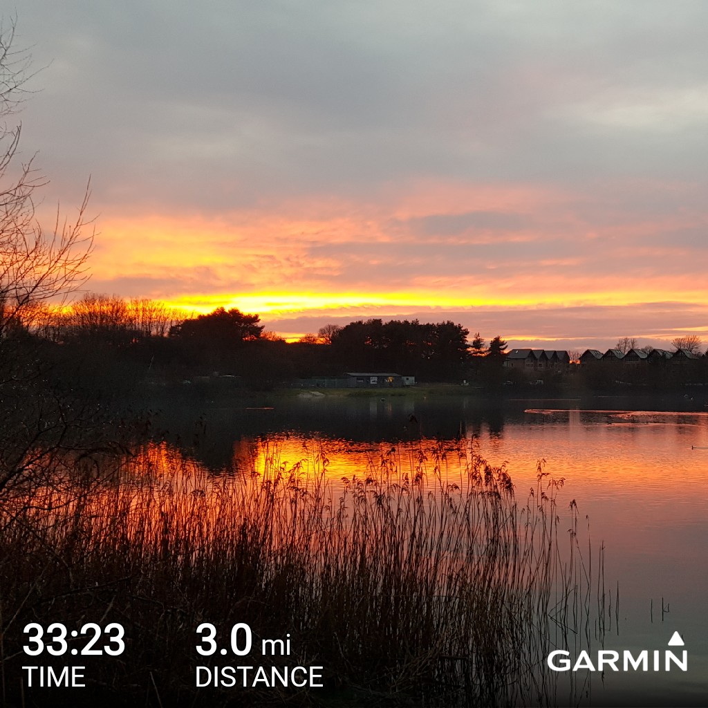 Banarnies's tweet photo. #5k #sunsets #running 50 mile challenge during January, 39 miles down, 11 to go in 5 days #thisgirlcan @raceatyourpace https://t.co/dWbUUDNi28
