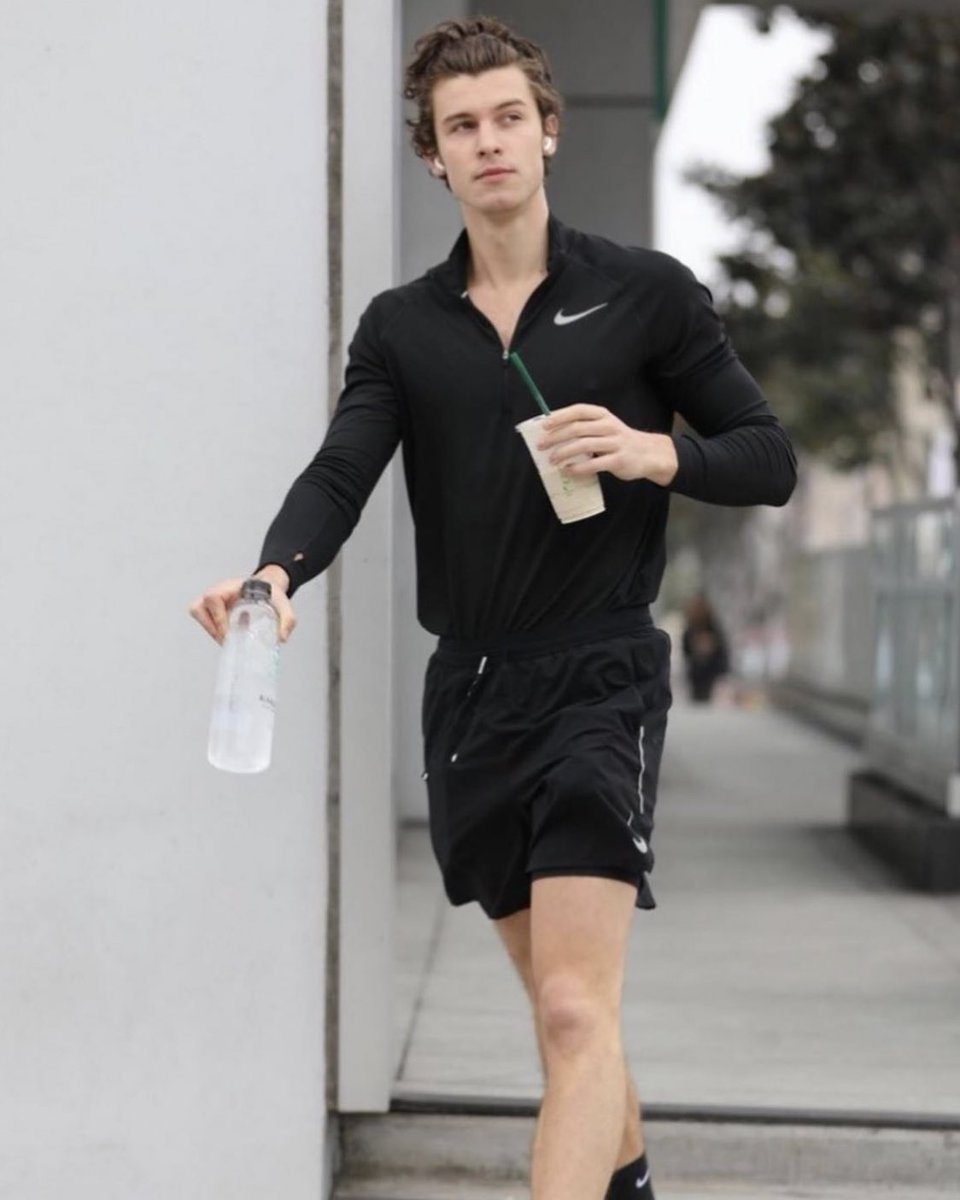 GrownShawnARG's tweet photo. 📸 • Shawn en LA esta mañana https://t.co/iZGZShDAEf