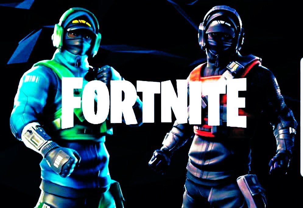 I’m giving away a “Counterattack Bundle” and a “Neo Versa” To 2 lucky people who like and retweet this post in the next 24 hours.
Must be following

@YuhBoyFacil 
<a href="/Razza348/">Razza♤ 🇬🇧</a> 
@EuS0ap 
@UhhSpeed 

And Myself! Good Luck to everyone!