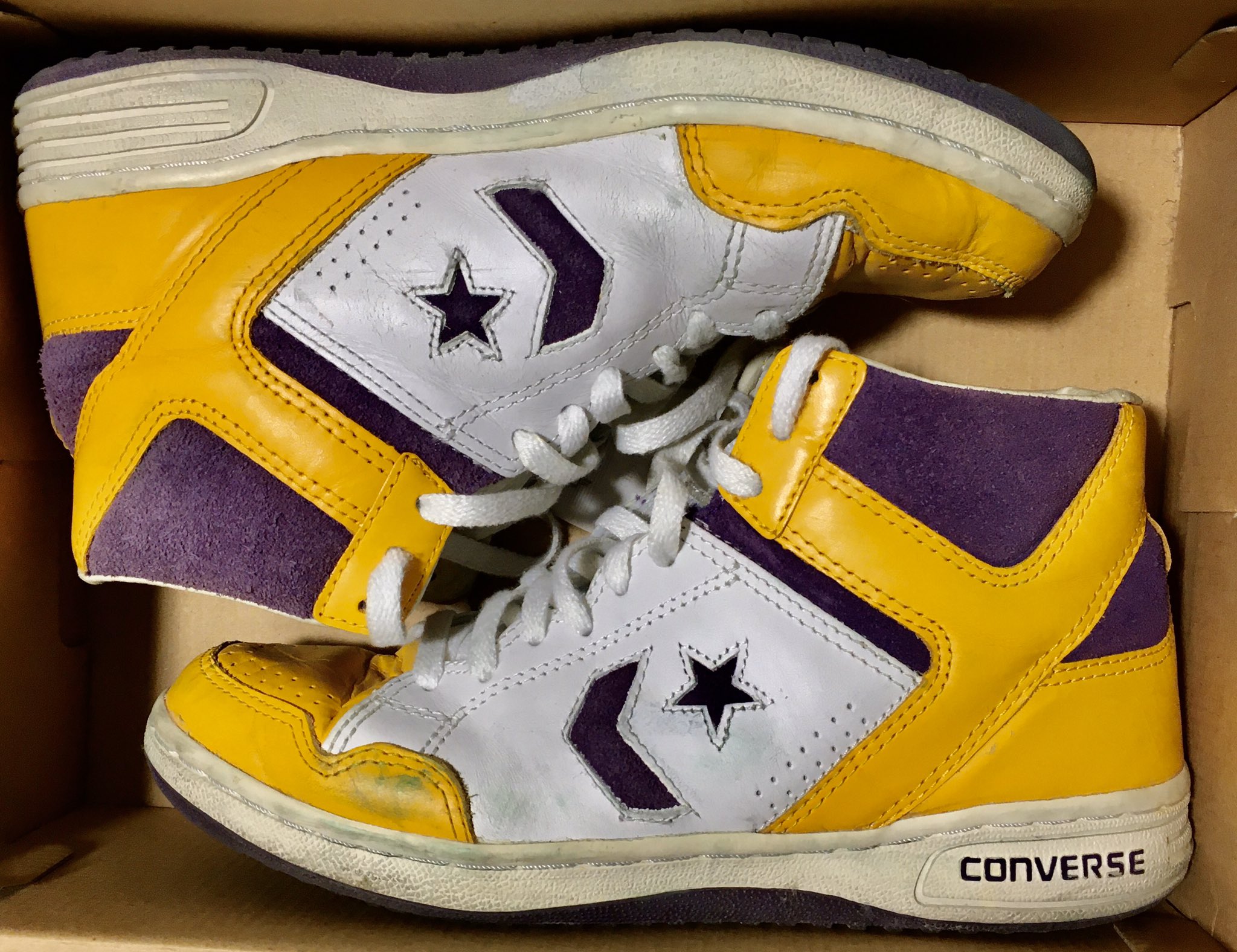 توییتر \ ReOpinator در توییتر: Kobe Mis Converse Weapon 86. Siempre he sido fiel a LA Lakers. #KobeBryant #Lakers #NBA #basketball #converseweapon86 #converse @Lakers @Converse https://t.co/LzBtUUvWew»