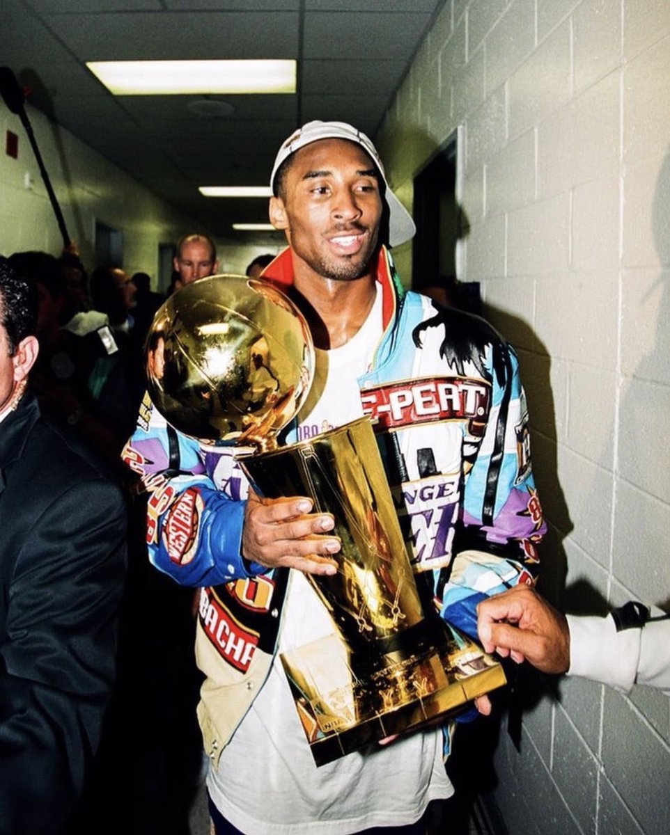 FaZe Clan (@FaZeClan) on Twitter photo 26/01/2020 21:46:10 Multiple generations inspired. Thank you, Kobe. RIP to a legend forever. Multiple generations inspired. Thank you, Kobe. RIP to a legend forever.