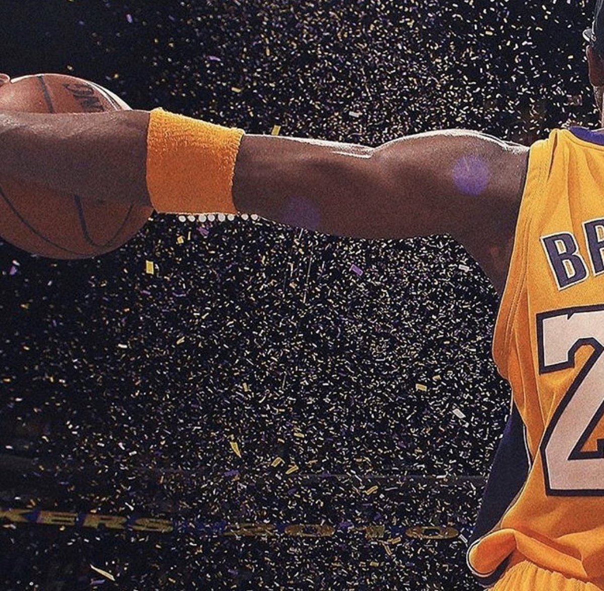 osp_chris's tweet photo. #rip @kobebryant and everyone who was on the helicopter. 🙏 Prayers for everyone. https://t.co/c4CCs3CrHu