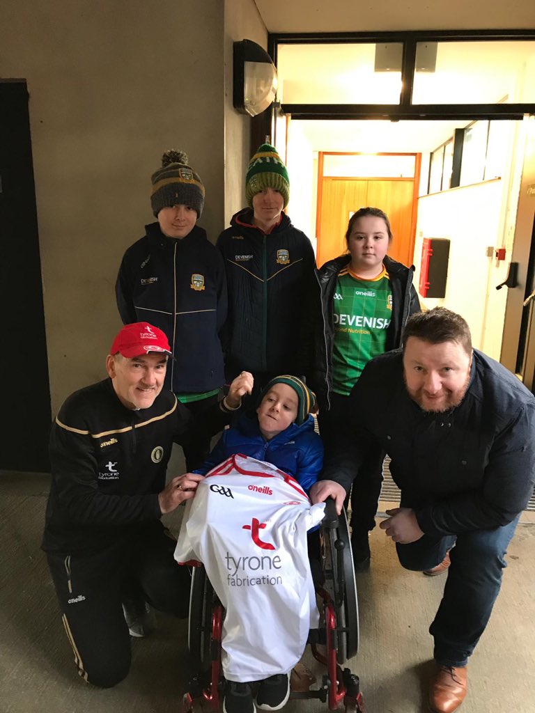 BallinloughGaa's tweet photo. Not a great day for @MeathGAA today against @TyroneGAALive, but you won’t hear a bad thing said about Mickey Harte or @niallmorgan01 from me,as they both took time to chat with our Tom. Two great Gaels and two absolute gents. Thanks lads ye made a little Meath mans day today. 😊 https://t.co/Ap3vCwxIeM