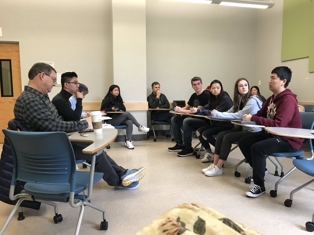 CACE_Tweets's tweet photo. Last State practice with the NorCal Regional Champs, #foothillhighschool with the #CACEBelt and Mohatt award. Best of luck to these great students at State! #caciviceducation #californiansadvancingciviceducation https://t.co/xd9z0MdrUE