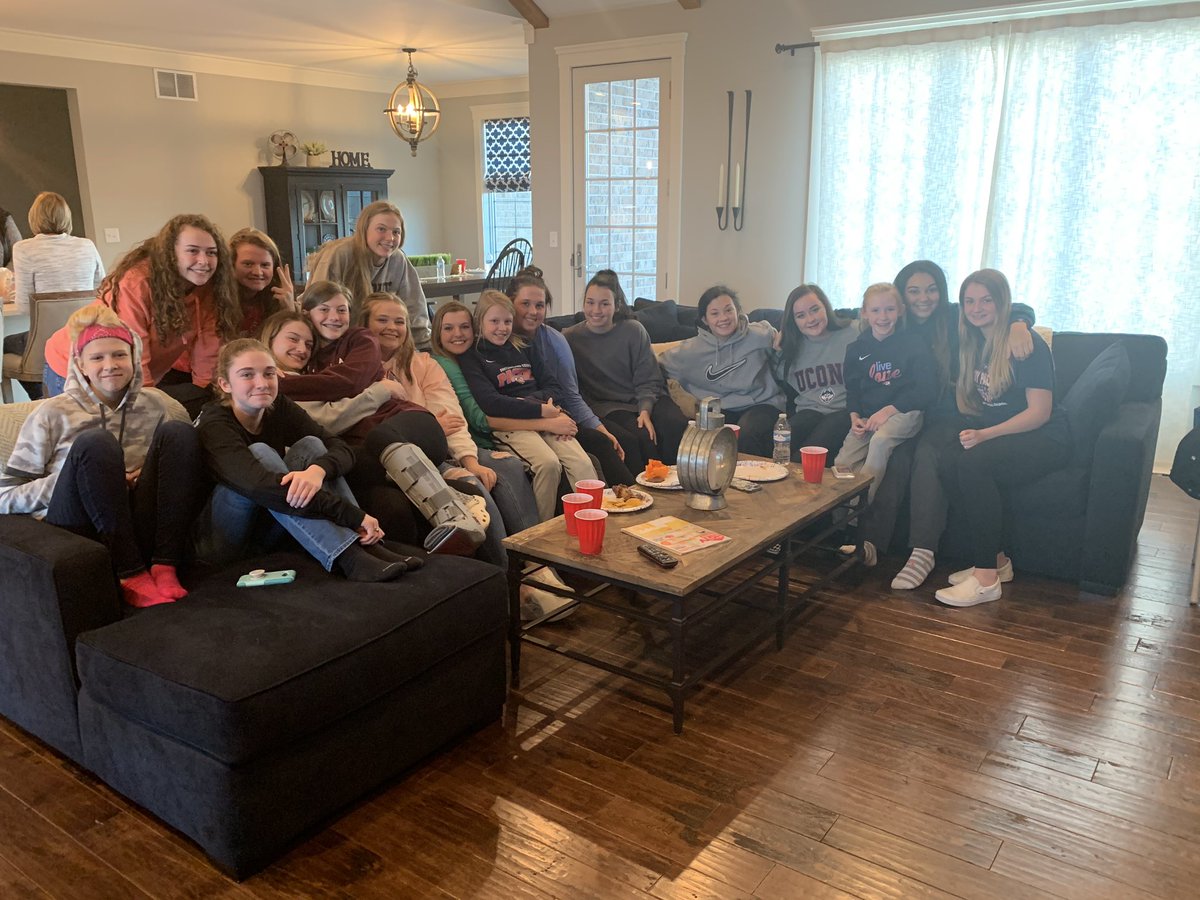 GoSwitzCoPacers's tweet photo. Switzerland County Lady Pacers getting ready for the Sectional draw.
#Sectional45 @IHSAA1 https://t.co/gVWRJiN5vb