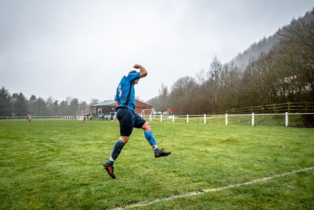 PitchSidePhoto's tweet photo. A murky afternoon at Cwmnantygroes as @AberBluebirdsFC beat @Treowenstarsfc 7-2 in the @WelshLeague Reserve Division East. Full set here https://t.co/LV0JVocLnx  Definitely one to revisit when the weather is fairer https://t.co/b897ehpOWW