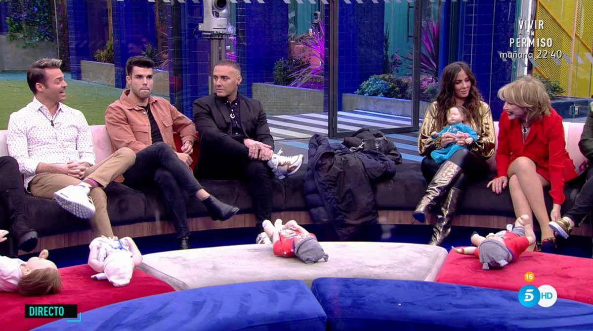 tdeldescuento's tweet photo. ¿Con quién vas?

🔃 Mila
❤️ Hugo

#TdelDescuentoGala3 https://t.co/uWyXXh8GuU