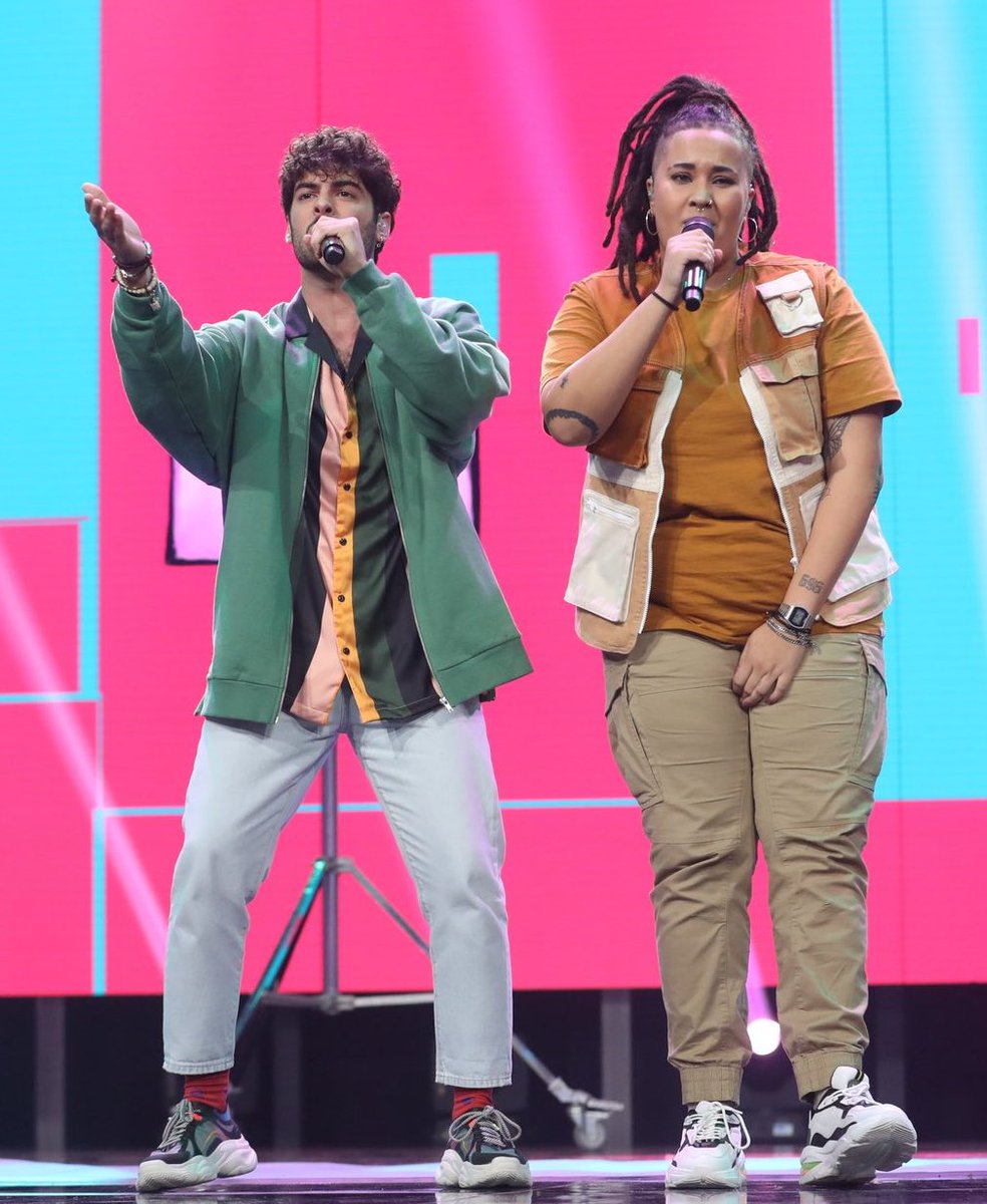 RebeComenta's tweet photo. Busca las 7 diferencias #OTGala2 https://t.co/TC9jhXaaSY