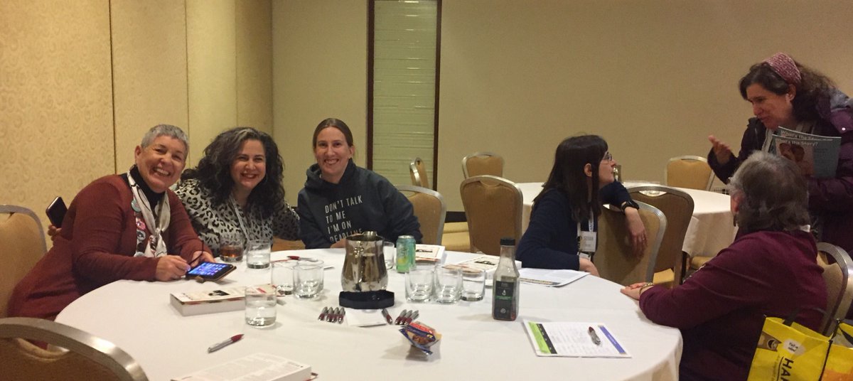 HornBook's tweet image. Noshing and schmoozing at #alamw20 #alamw2020 @JewishLibraries @MarjorieIngall