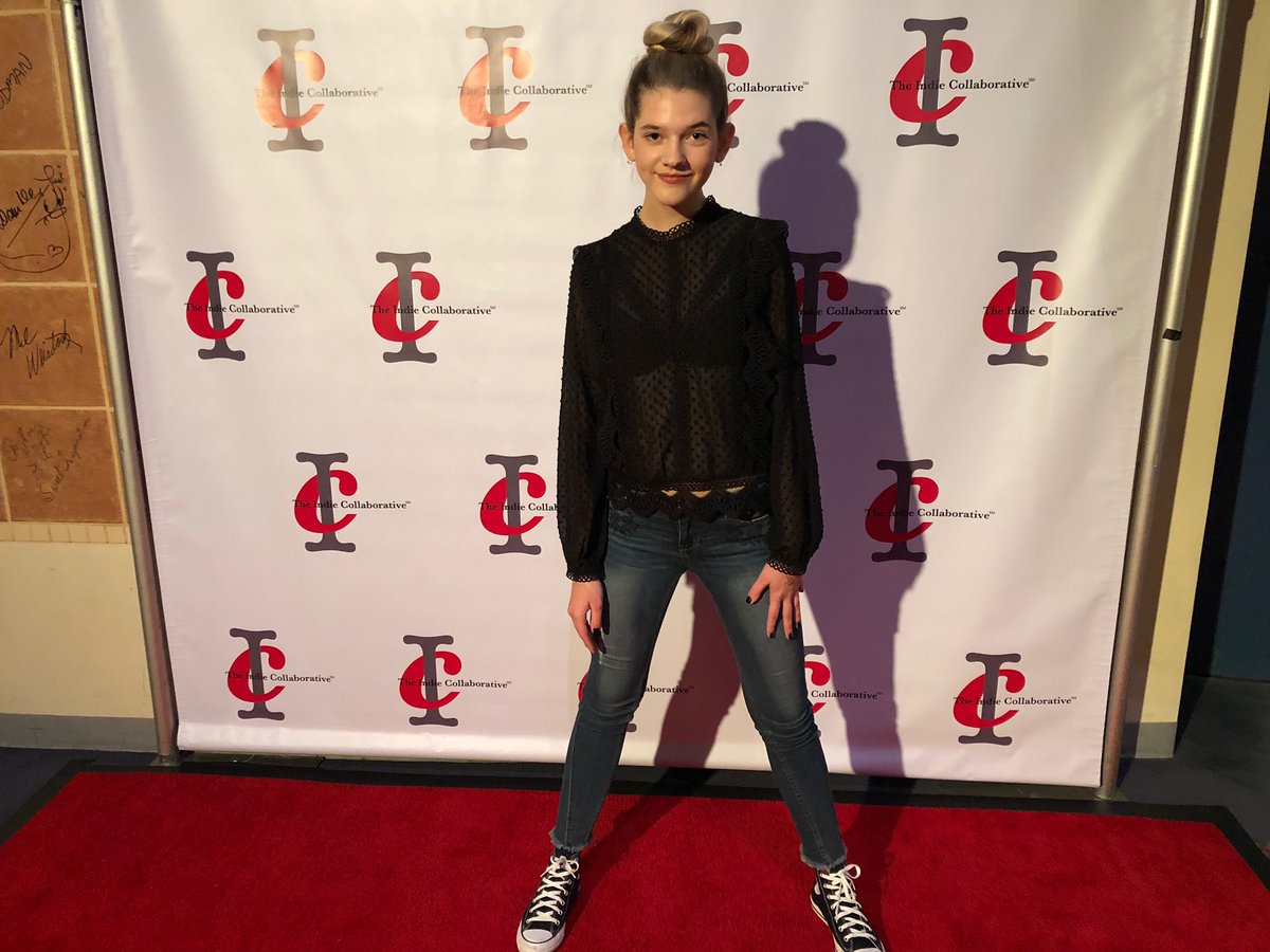 IsabellaBazler's tweet photo. Enjoying Grammy weekend. 🌟🎤🎸#grammys2020 #grammys #grammysweekend #grammyweekend #grammyweek #grammyawards #pregrammys #redcarpet #music #moulinbleu #moulinbleuband @MoulinBleuBand https://t.co/m9m64FYQnX
