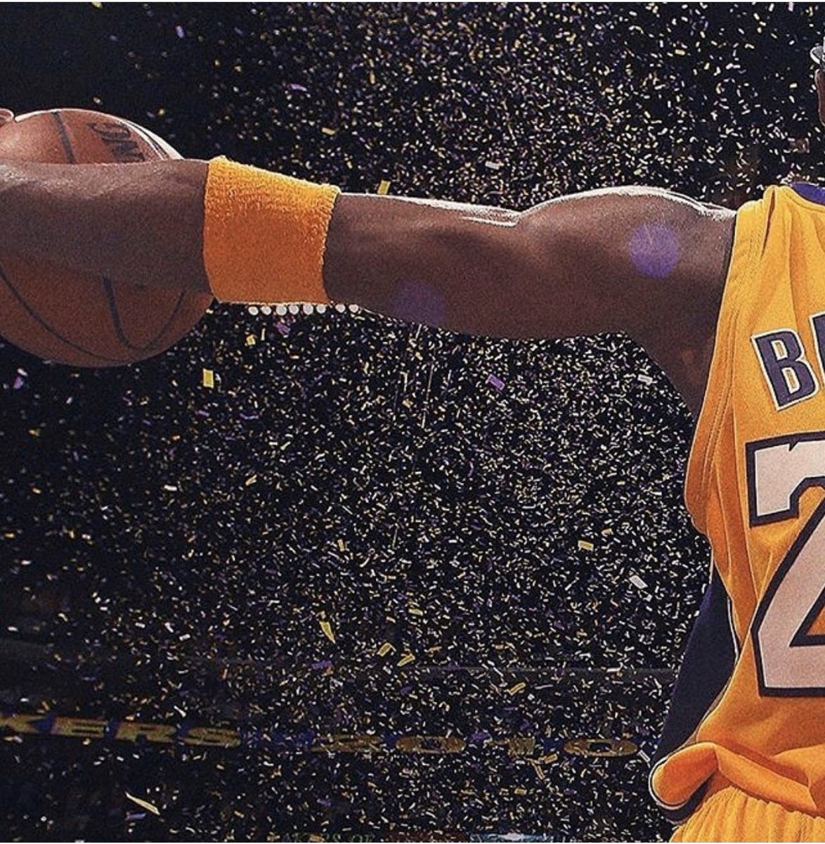 mrj_1611's tweet photo. Rest in peace legend 💔 and to his daughter 💔 #KobeBryant #RIPKobeByrant https://t.co/N5VkjnzcXT