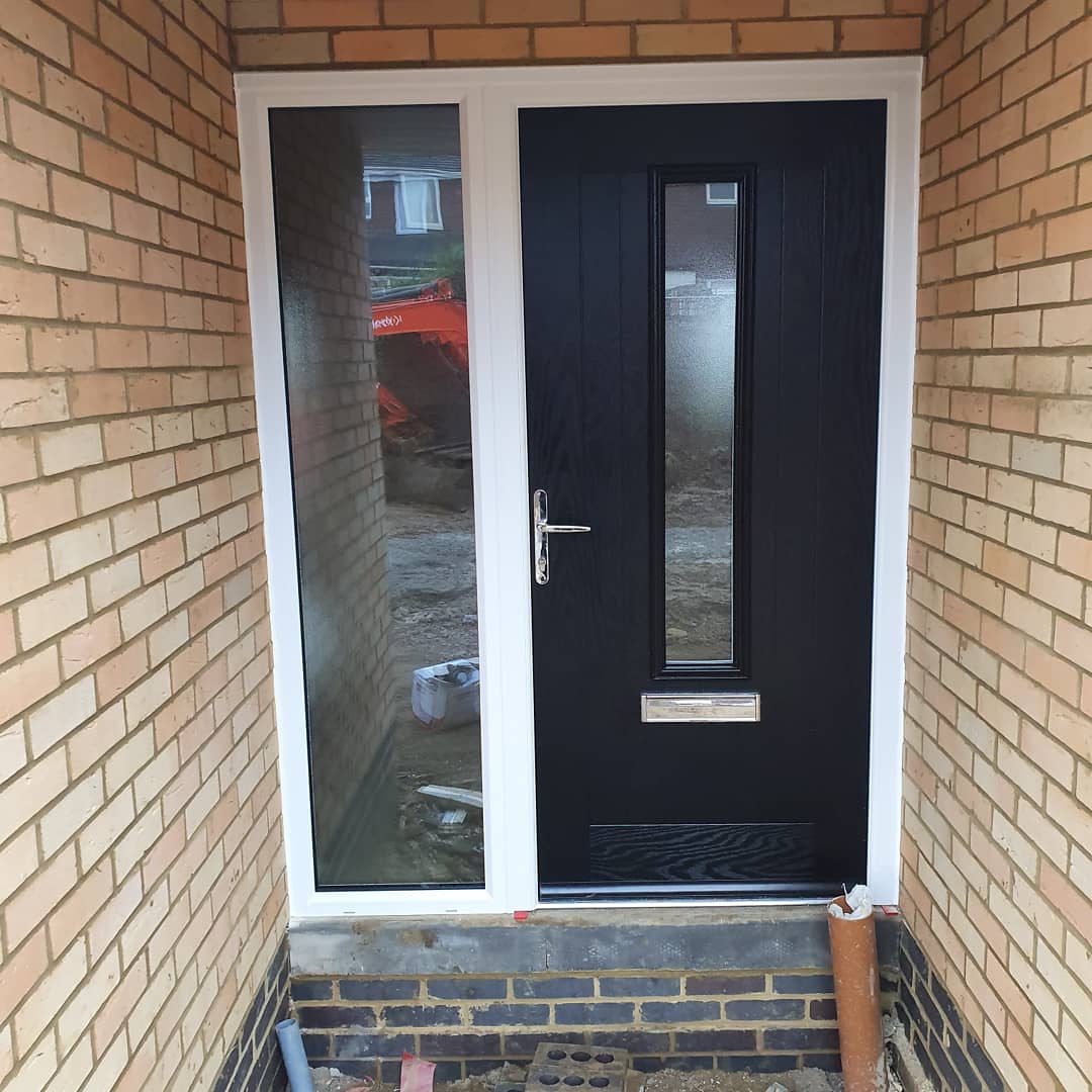 Comp door and sidelight