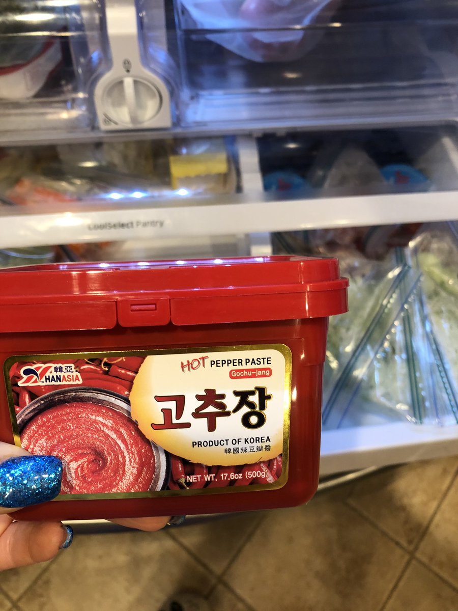 xiggy89x's tweet photo. Secret weapon to Eggplant 🍆 Parm: gochujang! Making some sugar cookies too 😉 
#CookingWithSam https://t.co/x8gda6rqqd