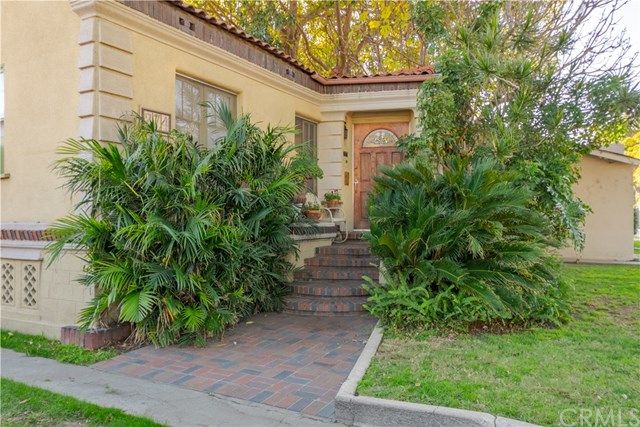 _ApplesTeam's tweet photo. 274 E Sunset Street, Long Beach, CA 90805 US Lakewood Home for Sale - The Apples Team Real Estate https://t.co/lg6v1QKisn #ad #ApplesTeam #RealEstate https://t.co/6YTW9NGnu1