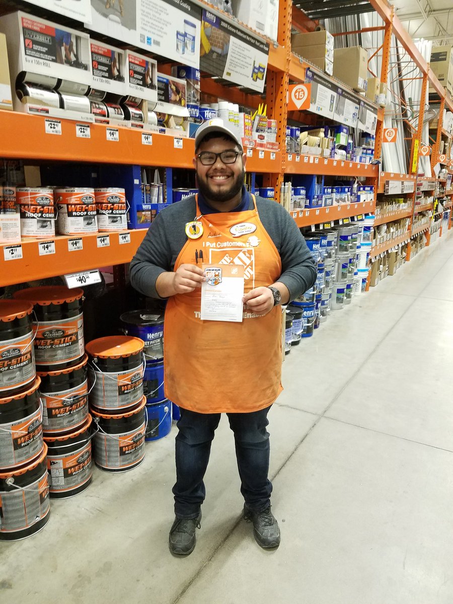 Recognizing Axel D78 for taking care of our customers! @AsalazarHD3848 <a href="/SeanMatson_THD/">Sean Matson</a> <a href="/holli_depot3848/">Holli Reynolds</a> @AsalazarHD3848 <a href="/DorthanalL/">Dorthanal Leonard</a>