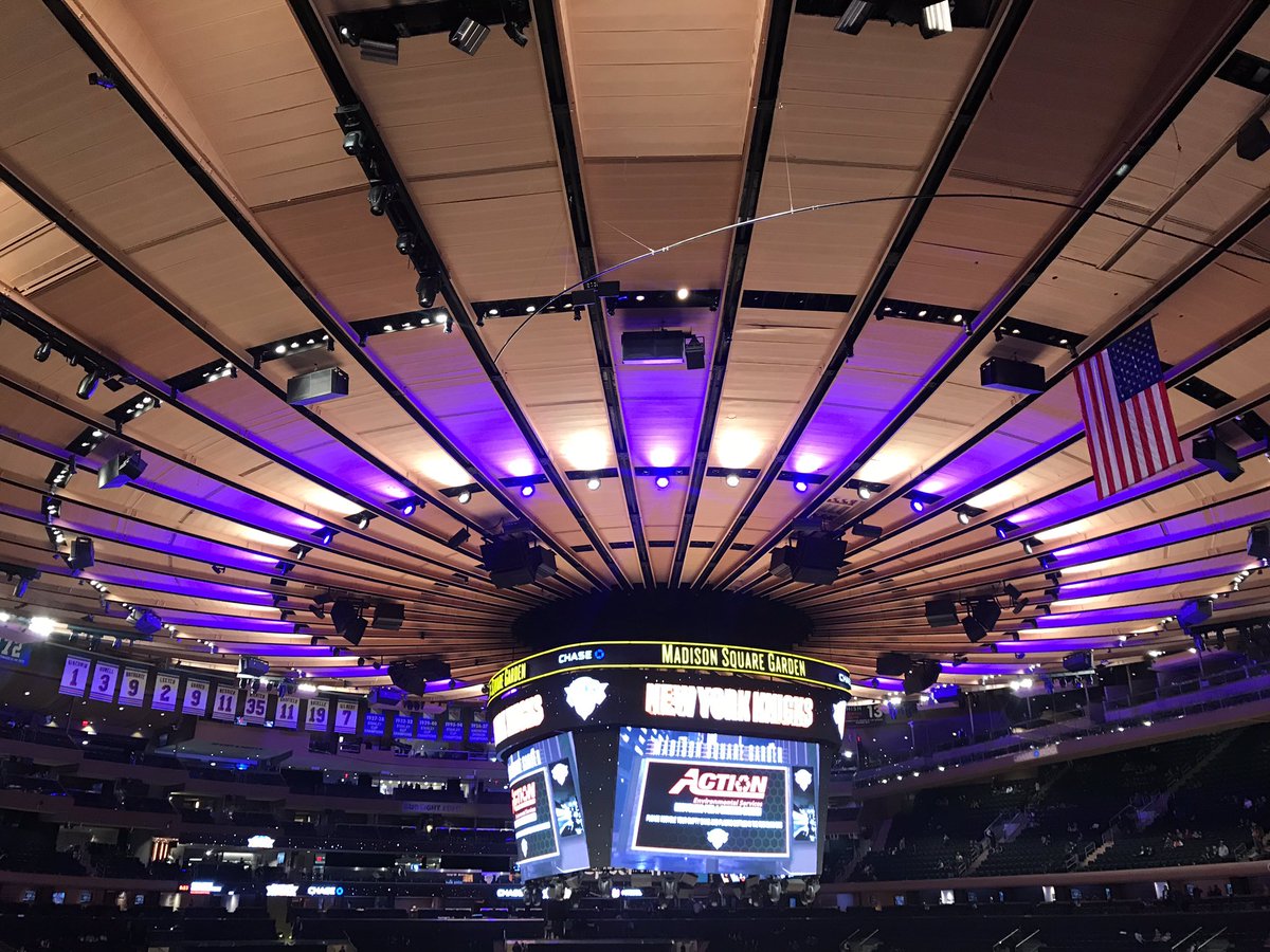 Chris Iseman On Twitter Msg Ceiling Is Lit Up In Purple And Gold