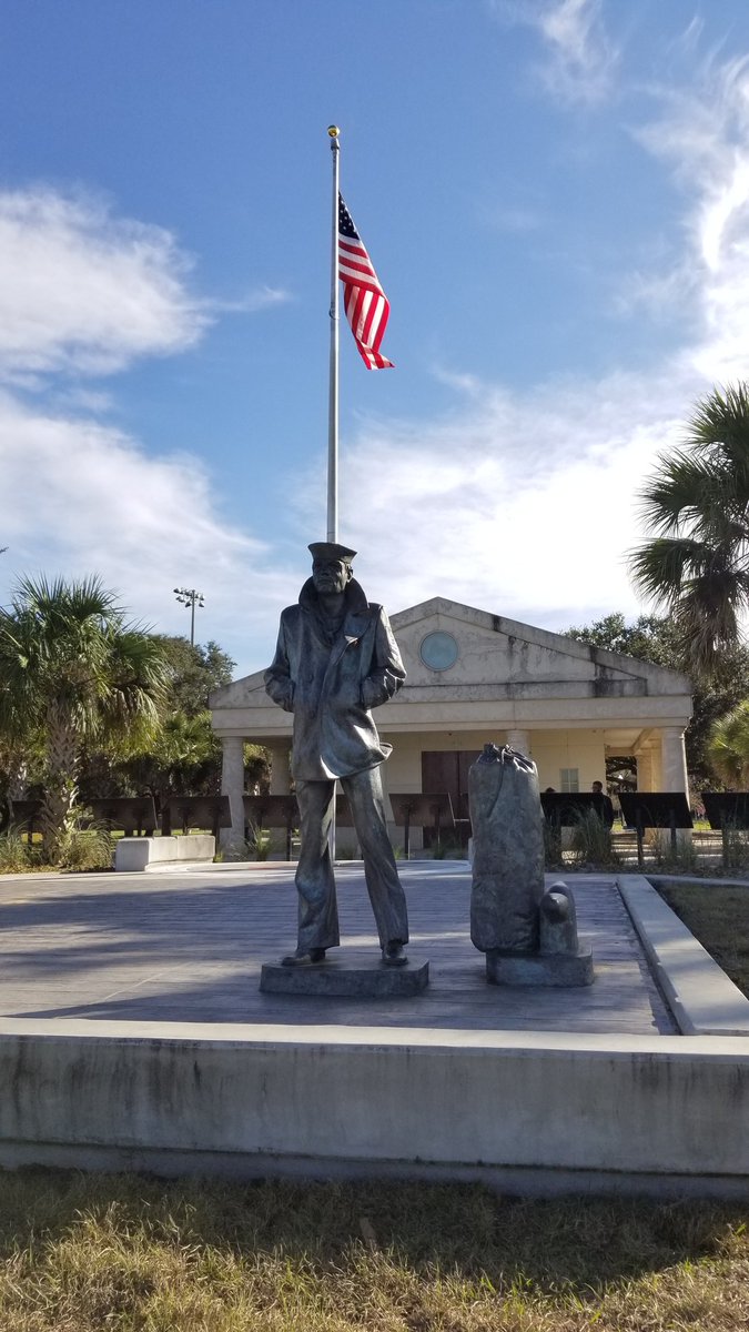 NotThatJimHall's tweet photo. A tiring but fun trip. Thank you for the memories @DISupdates @WayneTaylorRcng @WaltDisneyWorld @luv2cruise78 @VisitOrlando @MCO #BlueJacketPark @USNavy #Navyveteran #rtcorlando https://t.co/6PR4VgGq07