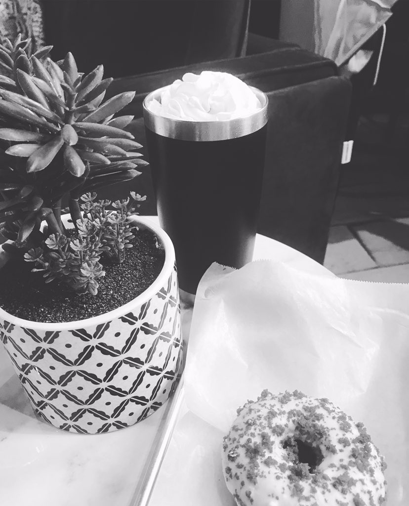 WWJBknox's tweet photo. Hey everyone! The WWJB is this Monday (January 27th) and will be meeting at 7 pm at @awaken_coffee! Robert Sullivan will be teaching. Also, meet at the church at 6:45 pm if you want a van ride downtown. Hope to see you all there! https://t.co/P1pIgc9MLb
