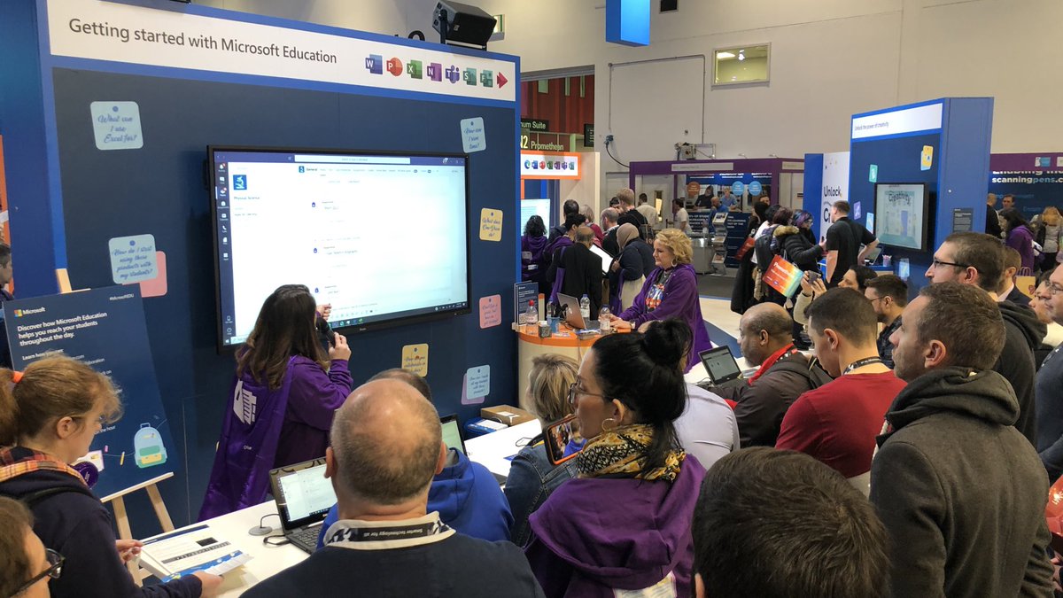 Loved seeing huge crowds all week learn from these two incredible educators! What a treat to have @SalleeClark and @jlo731 share the power of @OneNoteEDU #Bett2020 #jenallee 💜🤗💚🤗 #FlipgridFever 
#MicrosoftEDU