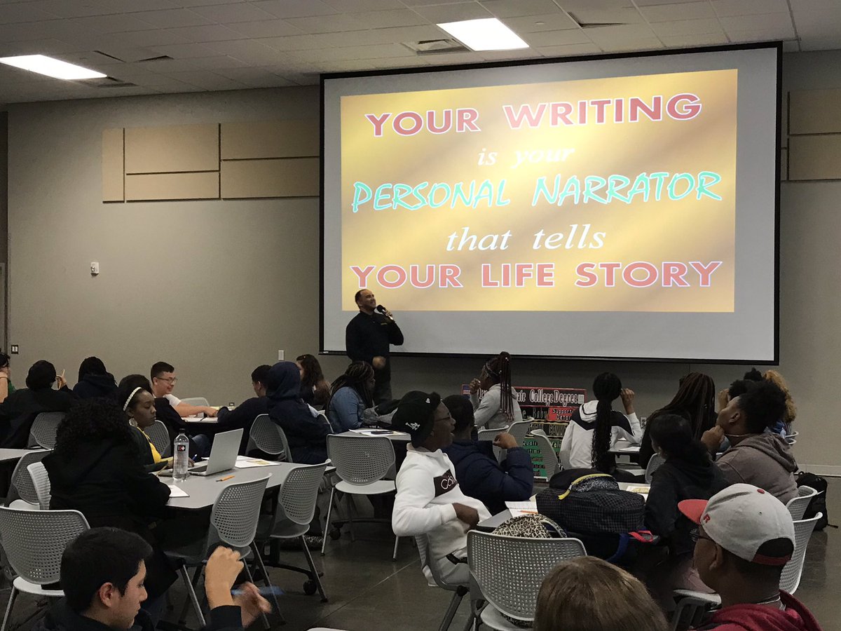 SECHS_Hisd's tweet photo. Writing is the focus with our freshmen and sophomore scholars! Erik Cork does it again! #LeadLearnLevelUp https://t.co/5khtbOhizj