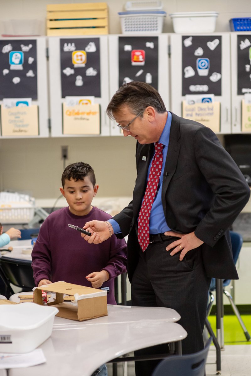Students and Staff loved sharing our Parliament of Owls' Pride with our Superintendent Dr. Brabrand! <a href="/CrestwoodElem/">Crestwood Elementary School</a> <a href="/FCPSR3/">FCPS Region 3</a> <a href="/fcpsnews/">Fairfax Schools 🌟</a>