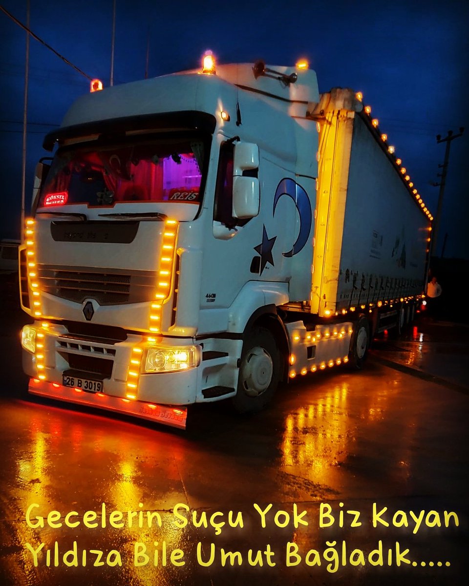 Goksel_Bas's tweet photo. Gecelerin Suçu Yok Biz Kayan Yıldıza Bile Umut Bağladık..... https://t.co/VXa49BalOI