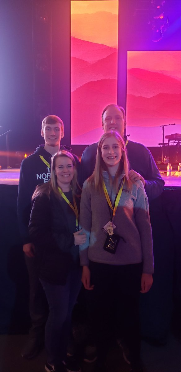 mom42bs_amy's tweet photo. I love Resurrection! I have since I was a teenager and I love it just as much as an adult.  To be able to share it with my kids and the kids in @YouthMV is amazing!  @eliasdummer and @reggiedabbs were awesome!  Can't wait till next year!! #Rez2020 https://t.co/eno8W9291b
