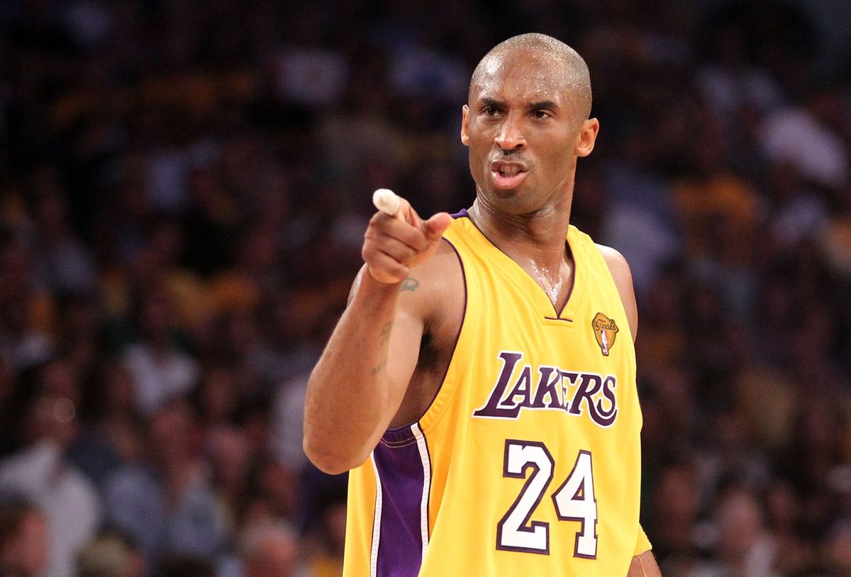 MarcelloTosetti's tweet photo. Una leggenda! #KobeBryant #BlackMamba #legend #RestInPeace https://t.co/xMqOUBsw1k