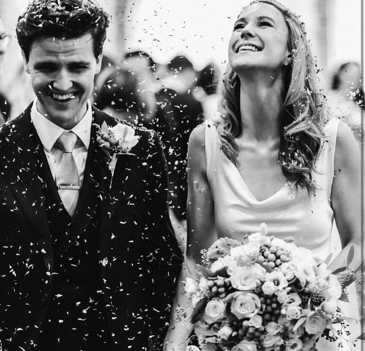 ✨🎉Teokath Bride 🎉✨|The confetti shot is an iconic part of any wedding and the talented Jamie Dodd Photography captured our stunning bride Jessica and husband Owen to perfection. 💕 #londonbride  #londonbridalshop
