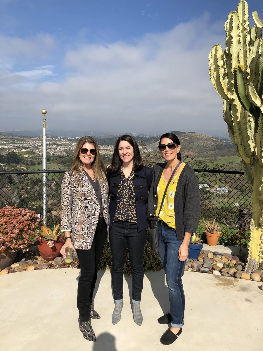 dtadvert's tweet photo. San Diego fun! Brunch with friends and beautiful views! #cabi #grilstrip #friends #sandiego #brunch https://t.co/a6FYtNxFst