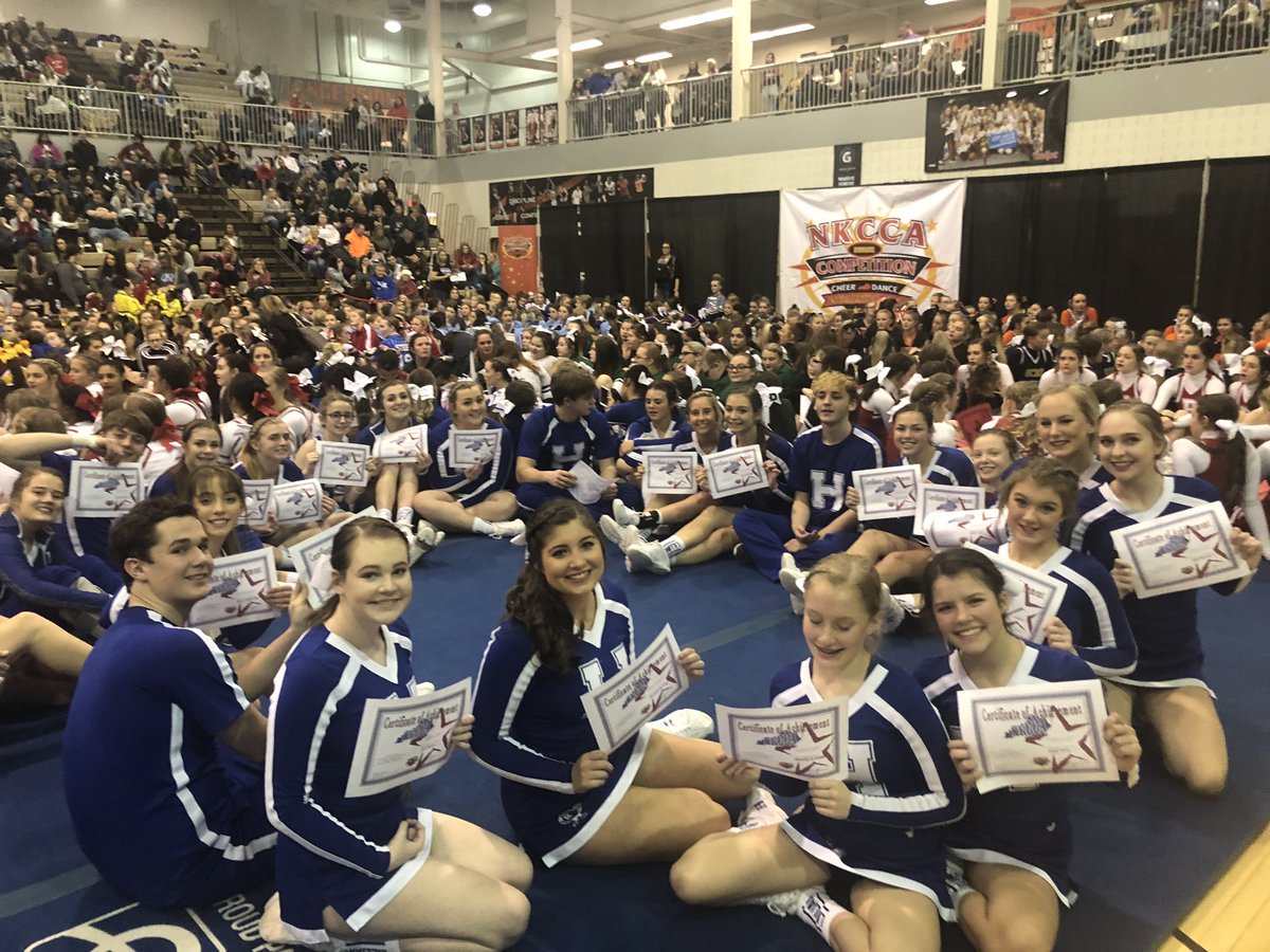 HHSCheerleadin1's tweet photo. Extremely proud of all the awards and scholarships received by our athletes! 20 Academic Awards (3.5 or higher); three Academic Scholarships; two Leadership Awards; 2 recipients of the Lilliana Schalck Scholarship. 💙🐦📣 #greatdaytobeabluebird #livelikelil https://t.co/Re25lNEDjP