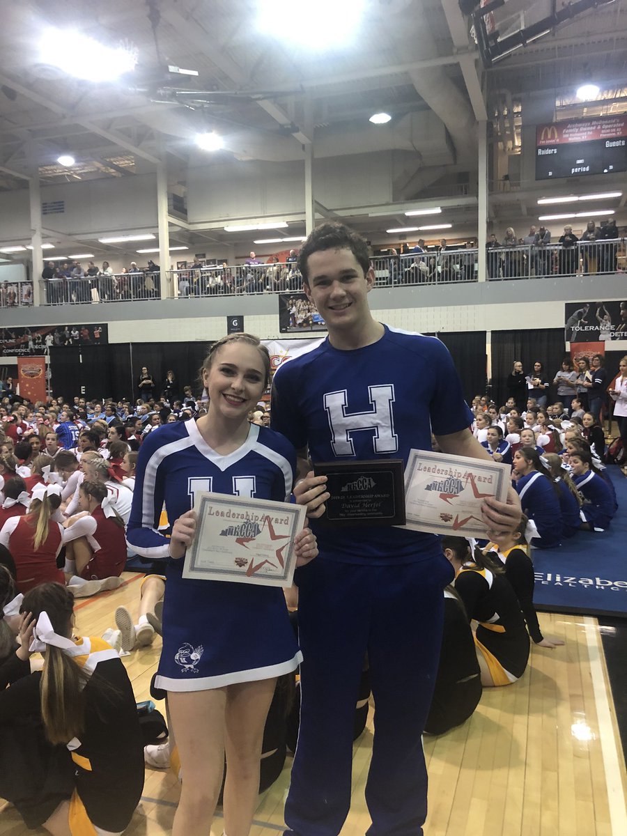 Extremely proud of all the awards and scholarships received by our athletes! 20 Academic Awards (3.5 or higher); three Academic Scholarships; two Leadership Awards; 2 recipients of the Lilliana Schalck Scholarship.  💙🐦📣 #greatdaytobeabluebird #livelikelil