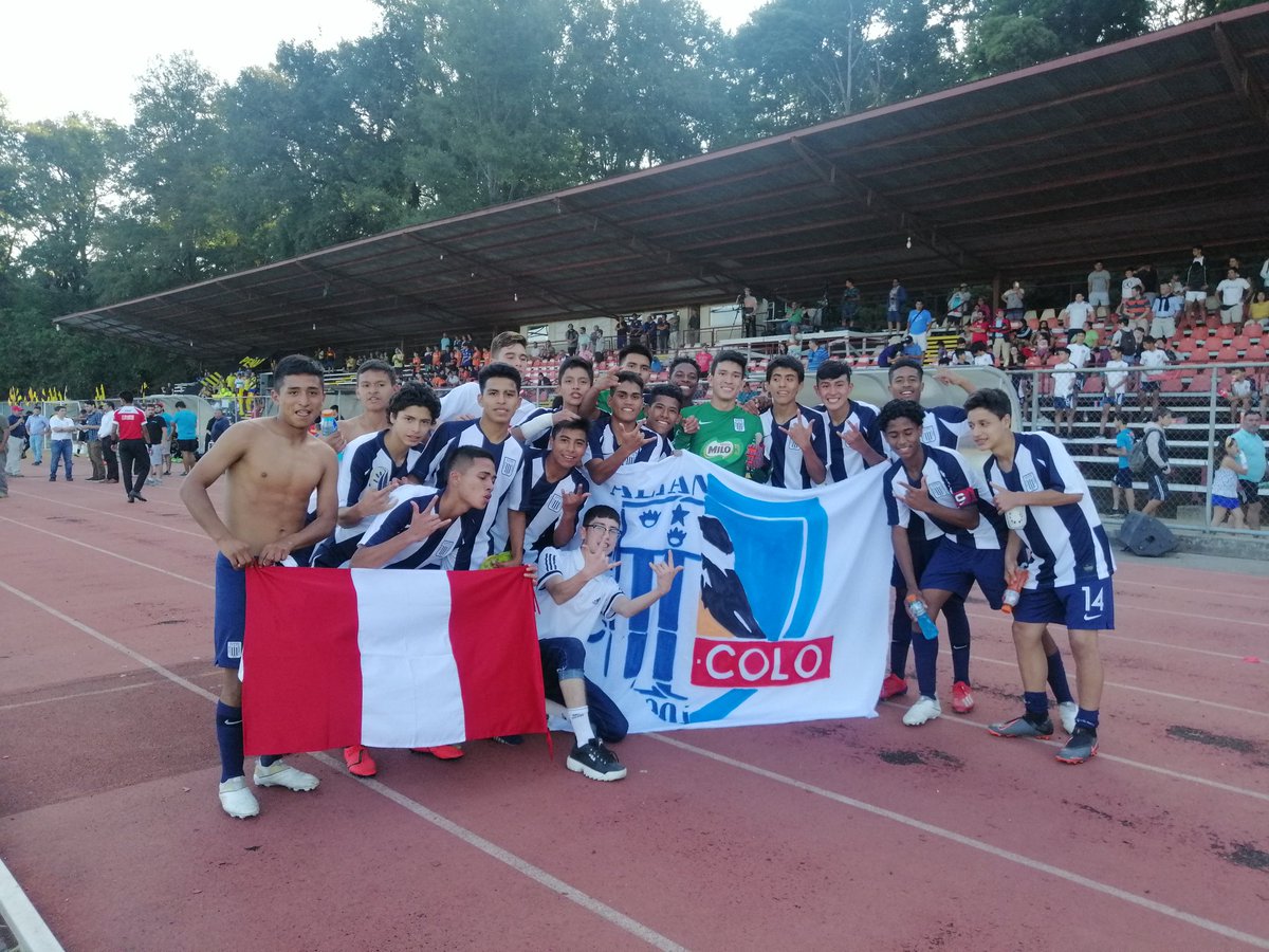 Austral_Cup's tweet photo. @Austral_Cup ¡Tenemos nuevo Campeón!
@alianzalima
Se impuso a penales por 4 goles a 3 a @OficialCAP ⚽🔥
¡Felicidades @alianzalima!
@adnradiochile
@Olymphus_Chile #Valdiviacl #lafinal https://t.co/ZoXPmEmugT