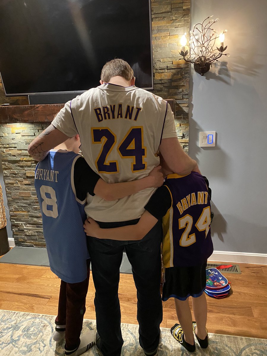 Sad day in the sports world! Prayers to the Bryant family! #alegendlost