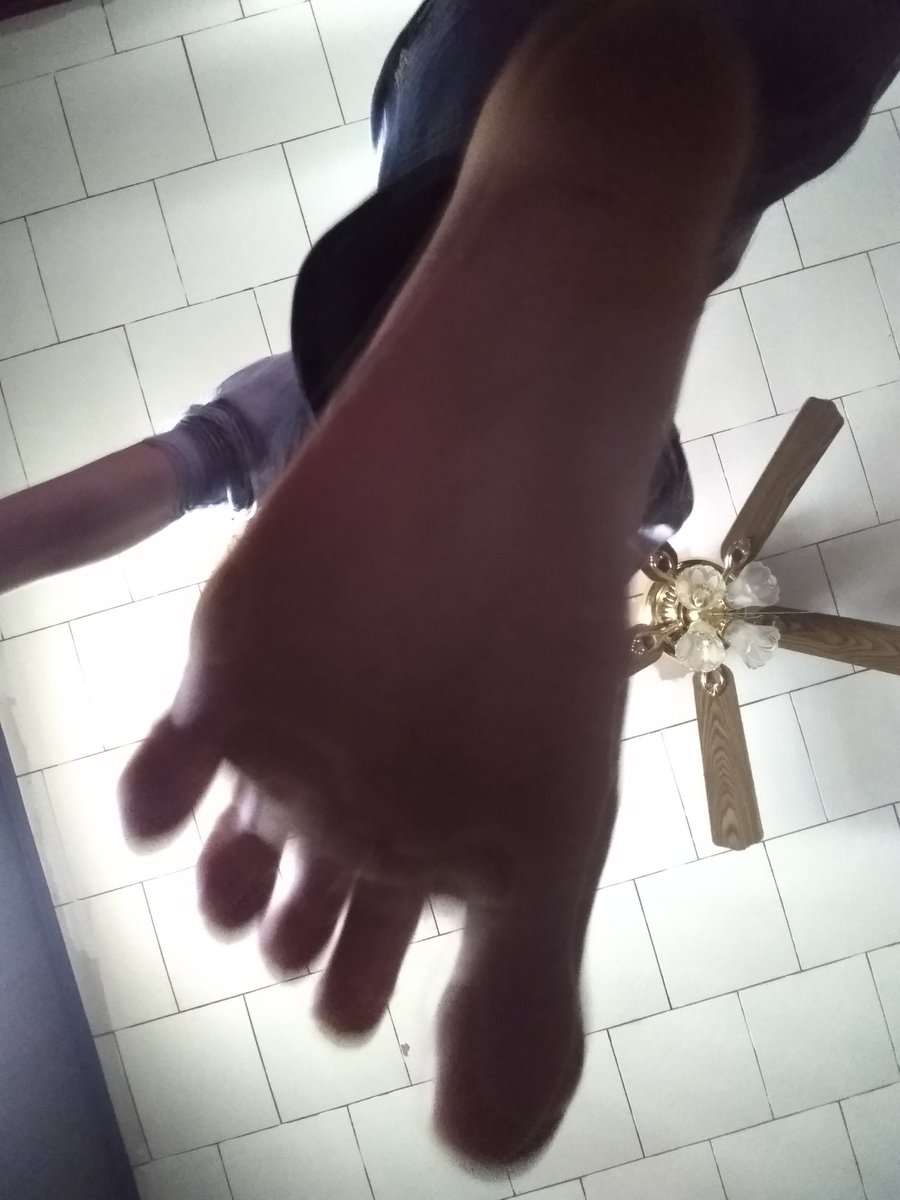 MasterGaige's tweet photo. I sell feet pics fags so get to dm-ing  #cashmaster #paypal #paypigs #paypigs #paypigneeded #paypigslave #cashslave #cashcow https://t.co/LwfYOtXG6K