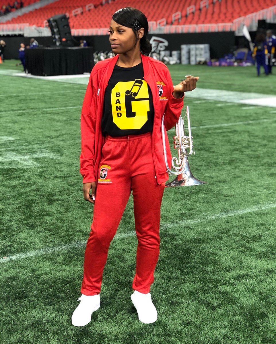 MoneeyNaae's tweet photo. A Few Pics From Honda 2020 🧡🖤  #GramFam #HBOTB https://t.co/ysCzNCZk1f