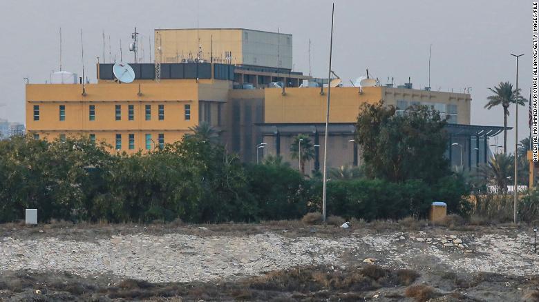 CNNPolitics's tweet photo. Rocket strikes dining facility at US Embassy compound in Baghdad https://t.co/AQyNzqxbSC https://t.co/ain8kEyk9d