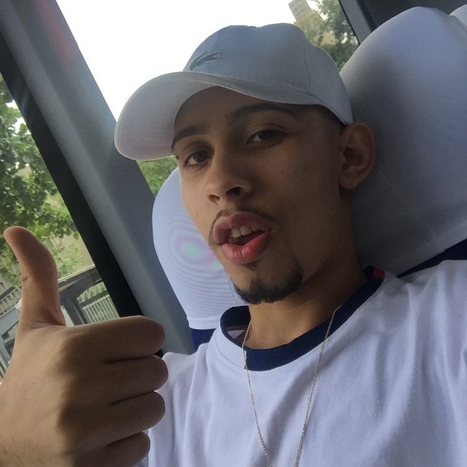 euuwendeu's tweet photo. a carinha de quem presta 😏 https://t.co/Jf7CWCdjn0