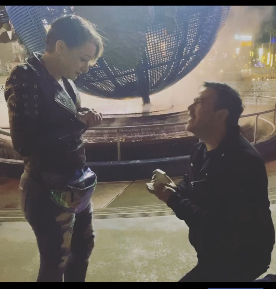 GTKSpodcast's tweet photo. Well well one of your favorite hosts just got officially engaged! She said yes! @UniStudios @UniversalORL @overthinkingbio @getmarriedlove @OrlandoFL407 #theworld #universalglobe #Orlando https://t.co/wilxBBC3oW