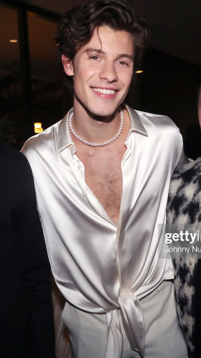 vishshawn's tweet photo. garoto eu te amo tanto que você nem faz ideia #GRAMMYs https://t.co/PmzsfWsOId