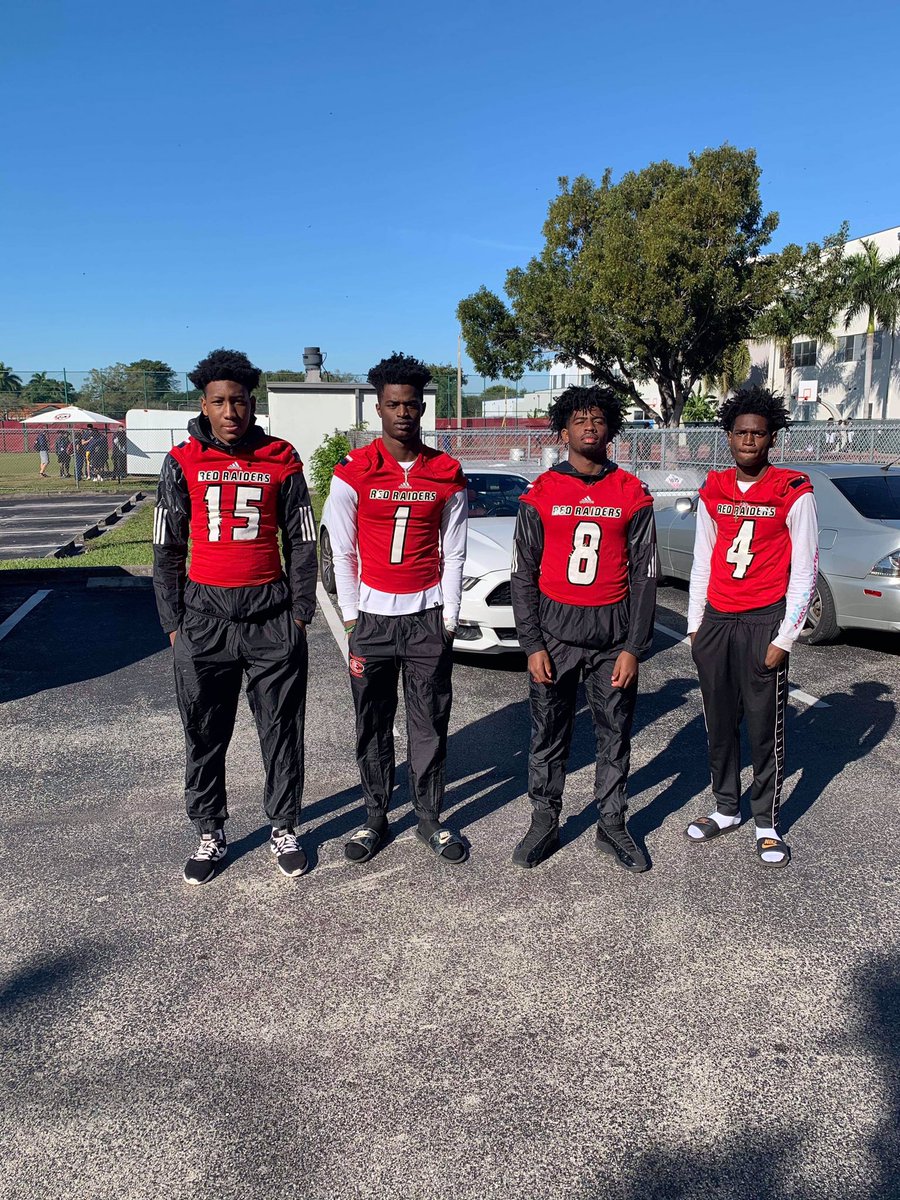 5ksyveion's tweet image. Can’t wait to get started at my new home @edison_miami @unclelukereal1 @coachtunsil #winstate