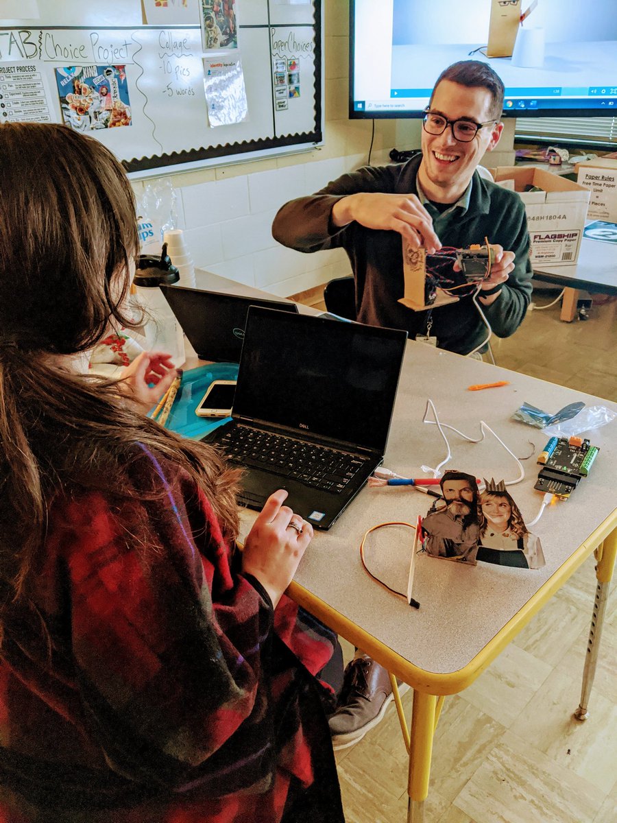 kcastle03's tweet photo. Had the BEST time hanging out with art and music teachers from @Erie1BOCES Learning Center. Worked on cross curricular projects using @birdbraintech Hummingbird Duo kits! 

#Drummerproject #hummingbirdduo #hummingbird #codinglife #codingisfun #edtech https://t.co/5N3bbcrFcw